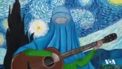 Roya Resûlî Bi Tabloyê Xwê Rewşa Jinên Afganî Nîşan Dide