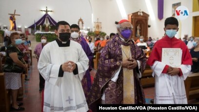 El cardenal de Managua, Leopoldo Brenes, en una misa en Nicaragua el 2 de marzo de 2022.