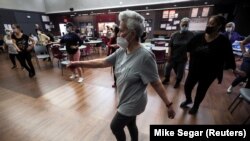 HEALTH-CORONAVIRUS/NEW YORK-SENIORS DANCE