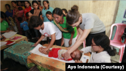 Yayasan Ayo Indonesia menjadikan pengukuran tinggi badan sebagai kegiatan bulanan (Foto ilustrasi: Ayo Indonesia)