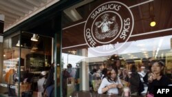 Salah satu kedai kopi Starbucks di AS (foto: dok). 