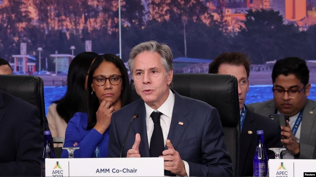 El secretario de Estado de EEUU, Antony Blinken, habla durante la sesión de apertura de la Reunión Ministerial de APEC en San Francisco, California, Estados Unidos, el 14 de noviembre de 2023.