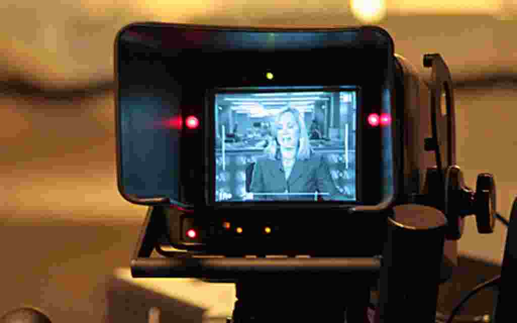 Foro Interamerica, a TV Show from Voice of America in Spanish. Anchor: Patricia Dalmasy.