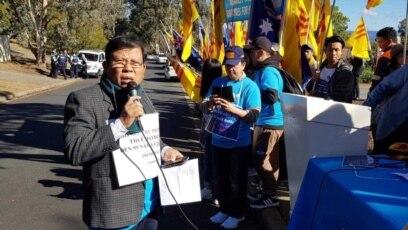 Công dân Úc đã về hưu Châu Văn Khảm, một nhà hoạt động vì dân chủ ở Việt Nam, đã bị giam giữ trong 6 tháng qua mà không được tiếp cận luật sư bào chữa, theo thông tin từ gia đình và các tổ chức nhân quyền quốc tế. (Ảnh chụp màn hình ABC News)