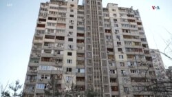 Ուկրաինայի մայրաքաղաք Կիևի արևելյան Դառնիցկի շրջանի Օսոկորկի թաղամասում բնակելի շենքի հրթիռակոծման հետևանքով առնվազն մեկ մարդ է զոհվել։