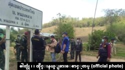 စစ်ဘေးရှောင်တွေ ရောက်ရှိလာတဲ့ထိုင်းဘက် နယ်စပ် အုန်းဖန်မြို့နယ်အတွင်းရှိ နောင်လိုဝမ်ရွာ (ထိုင်းနယ်ခြားစောင့်တပ်) 