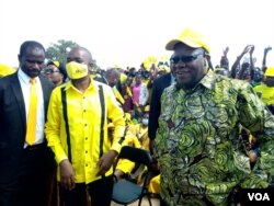 Citizens Coalition for Change leader Nelson Chamisa, Tendai Biti and other party officials in Masvingo.