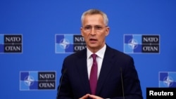 옌스 스톨텐베르그 북대서양조약기구(NATO·나토) 사무총장이 23일 벨기에 브뤼셀에서 기자회견하고 있다.