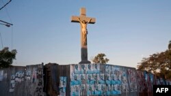 La iglesia Sacre Coeur, que resultó dañada durante el terremoto de enero de 2010 en el centro de Port-au-Prince, Haití, el viernes 21 de enero de 2011.