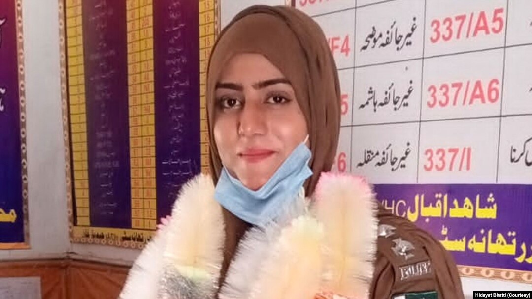 سب انسپکٹر میری روز۔ 