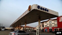 নাইজেরিয়ার লাগোসের ওজোডু বার্জার জেলার একটি গ্যাস স্টেশন বা পেট্রোল পাম্প। (ফাইল ছবি)। 