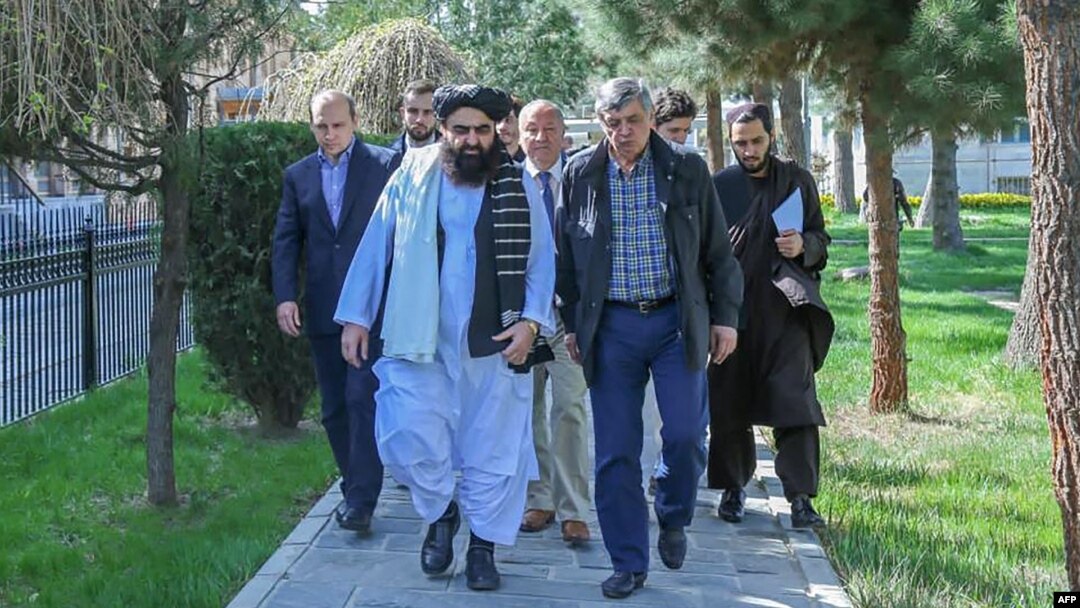 Tolibon yetakchilari Rossiya diplomatlari bilan, Kobul, Afg'oniston, 24-mart, 2022 