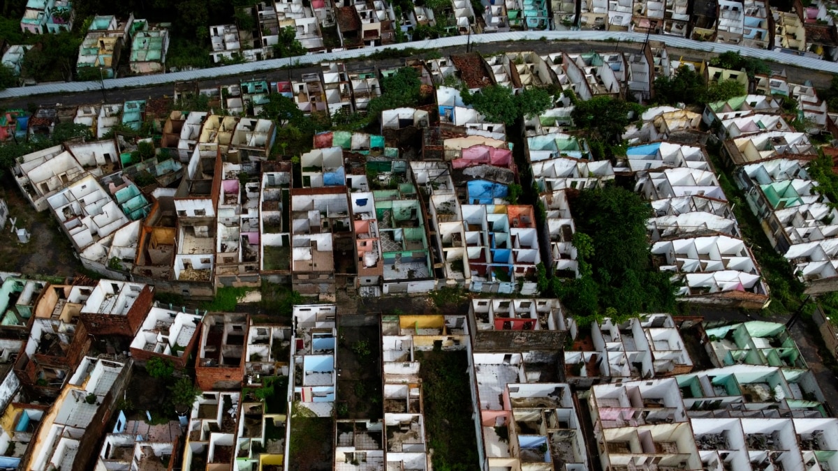Urban Mining Empties Brazil Neighborhood - Vimarsana News