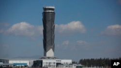 La torre de control del nuevo Aeropuerto Internacional Felipe Ángeles, en las afueras de la Ciudad de México.