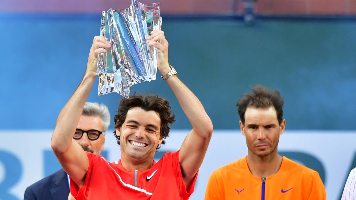 Taylor Fritz survives five set points and wins a 20-minute