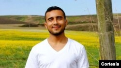 La crítica cataloga a Javier Zamora como una de las voces jóvenes más importantes del momento.