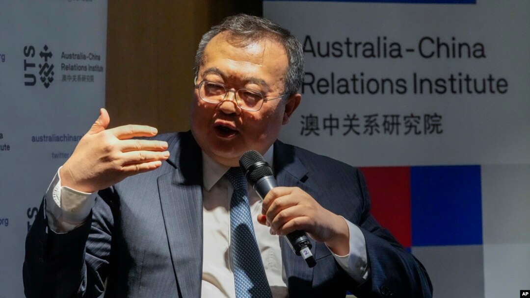 资料照片：中共外联部部长刘建超在悉尼科技大学发表讲话并回答问题。(2023年11月28日)
