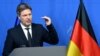 وزیر اقتصاد آلمان: ارسال تانک به اوکراین می‌تواند غرب را به «هدف» روسیه تبدیل کند
