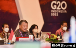 Menteri ESDM Arifin Tasrif memberikan keterangan kepada media di sela acara 1st ETWG di Yogyakarta, 24-25 Maret 2022. (Foto: ESDM)