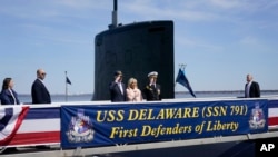 美国总统拜登和第一夫人将“特拉华”号攻击核潜艇入列服役（2022年4月2日）