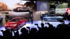 VinFast ra mắt 2 mẫu xe ô tô chạy bằng điện đầu tiên tại một cuộc triển lãm ở Los Angeles hồi tháng 11 năm ngoái.