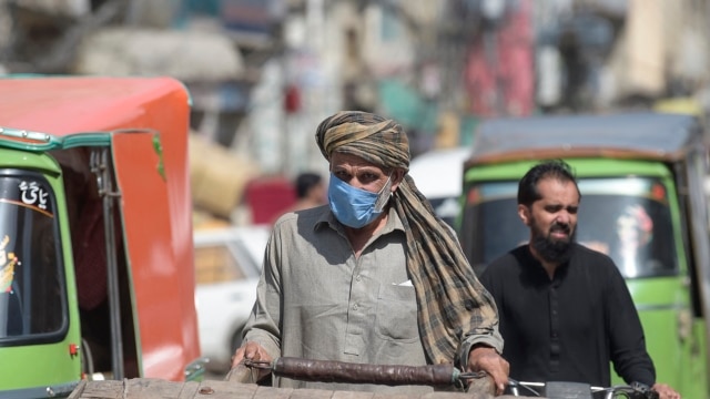 ویکلی ہائی لائٹس | پنجاب میں محنت کشوں کے لیے مزدور کارڈ - مارچ 25, 2022