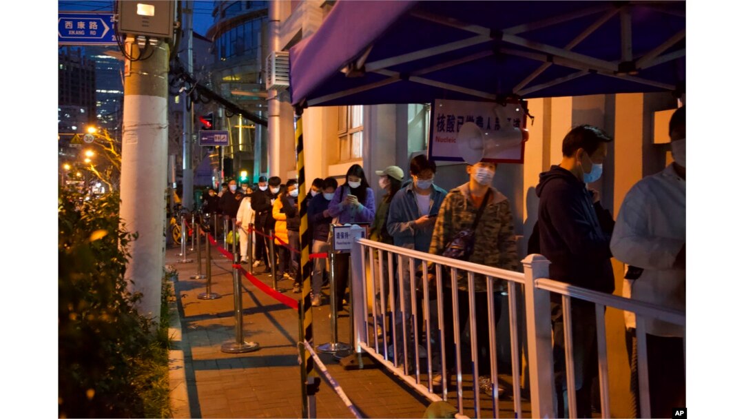 Residents line up for COVID test in Shanghai, China, March 29, 2022.