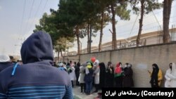 جلوگیری از ورود زنان به استادیوم در مشهد (آرشیو)
