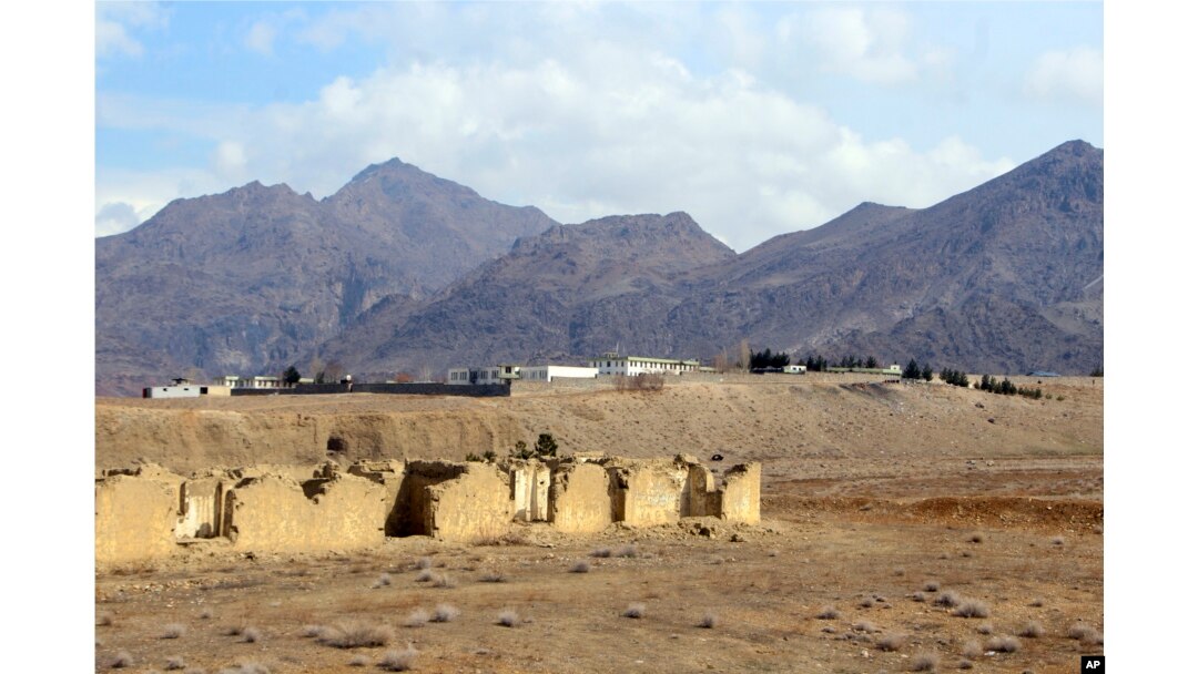 Lembah Mes Aynak terlihat sekitar 40 kilometer barat daya Kabul, Afghanistan, 2 Maret 2022. (Foto: AP)