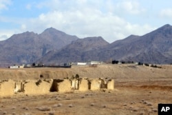 Lembah Mes Aynak terlihat sekitar 40 kilometer barat daya Kabul, Afghanistan, 2 Maret 2022. (Foto: AP)