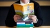 US Public School Libraries Pressured to Remove Certain Books