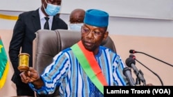 Aboubacar Toguyeni, l’universitaire élu président de l’Assemblée législative de Transition, Ouagadougou le 24 mars 2022 (VOA/Lamine Traoré)