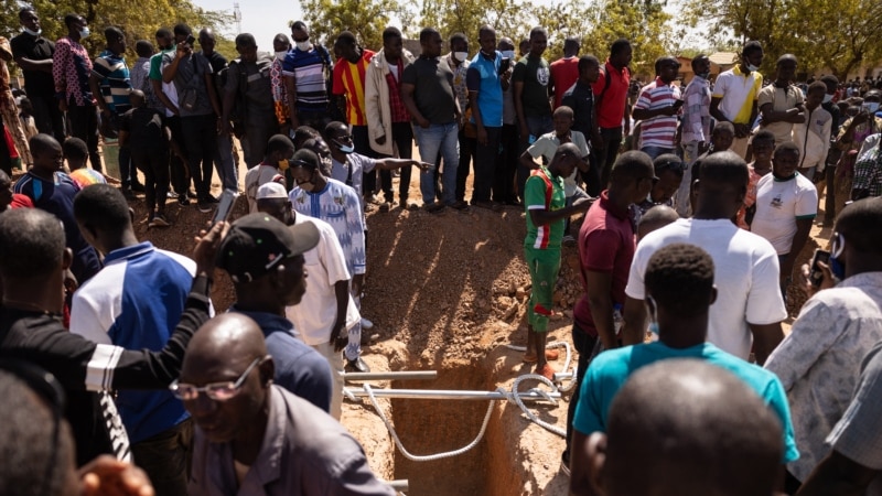 L'attaque d'une mine d'or dans le nord du Burkina fait une vingtaine de civils tués