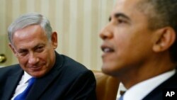 El presidente Barack Obama (der.), y su similar de Israel, Benajamin Netanyahu, sostuvieron un encuentro para conversar sobre la nueva actitud de Irán.