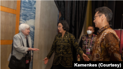 Menteri Keuangan Sri Mulyani bertemu dengan Menteri Keuangan AS Janet Yellen di sela-sela ajang G20 di Bali. (Foto: Courtesy/Kemenkes)