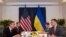U.S. Secretary of State Antony Blinken, left, meets with Ukraine's Foreign Minister Dmytro Kuleba, right, on the sidelines of ASEAN summit held in Phnom Penh, Cambodia, Nov. 12, 2022 г. 