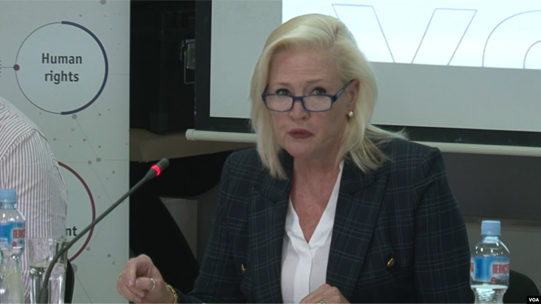 Aмериканската амбасадорка зборуваше на регионална младинска конференција во Охрид, на тема „Објективот на младите за мир и помирување“