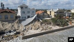 FILE - Damaged beachfront properties in Wilbur-By-The-Sea, Florida, on Nov. 11, 2022, after Hurricane Nicole passed through.
Disaster relief is part of the spending bill U.S. congressional leaders unveiled on Dec. 20, 2022.