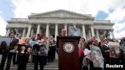 Le leader de la minorité démocrate au Sénat Chuck Schumer au Capitole à Washington, le 27 juin 2017.