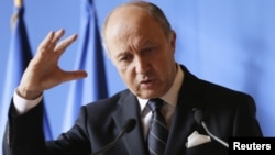 French Foreign Minister Laurent Fabius gives a news conference at the Quai d'Orsay in Paris, October 23, 2012. 