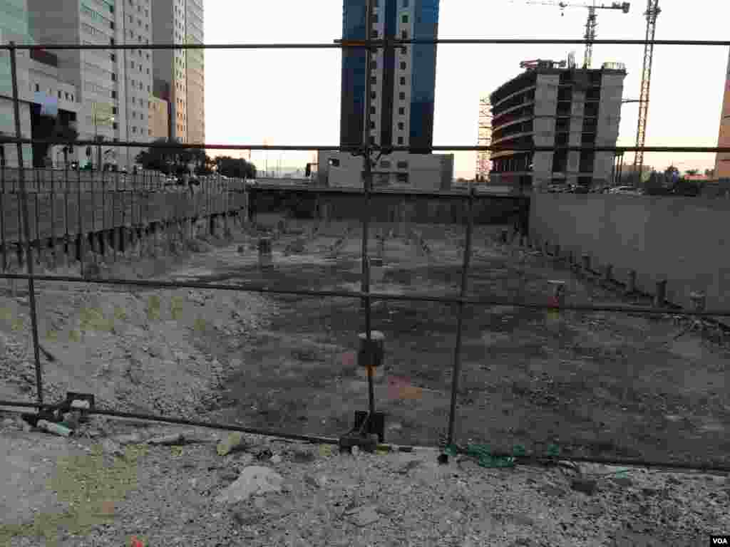 One of the construction sites where North Korean laborers work, Doha, Qatar, Dec. 17, 2014. (Eunjung Cho/VOA)
