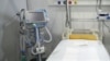 پاکستان: کرونا کے مریضوں کی بڑھتی تعداد، اسپتالوں میں وینٹی لیٹرز کم پڑنے لگے
