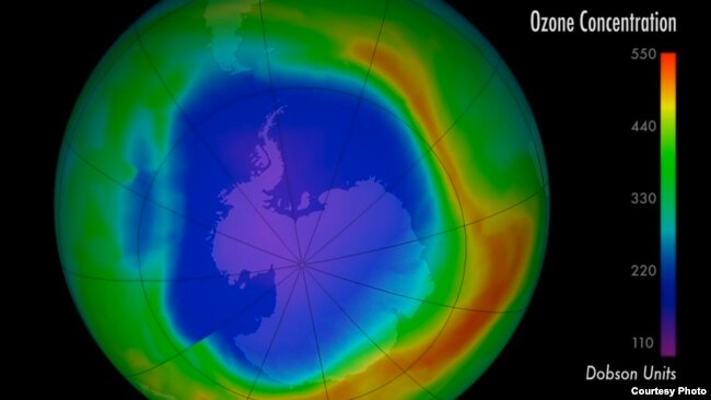 2013年南极洲臭氧层蓝色扩张代表浓度续增。（NASA's Goddard Space Flight Center)