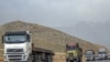 رسانه‌های ایران از معطلی کامیون‌های ایرانی در مرز با عراق «به دلایل نامعلوم» خبر می‌دهند