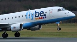 資料照：英國航空公司弗萊比（Flybe）在曼徹斯特機場起飛。 （2020年1月13日）
