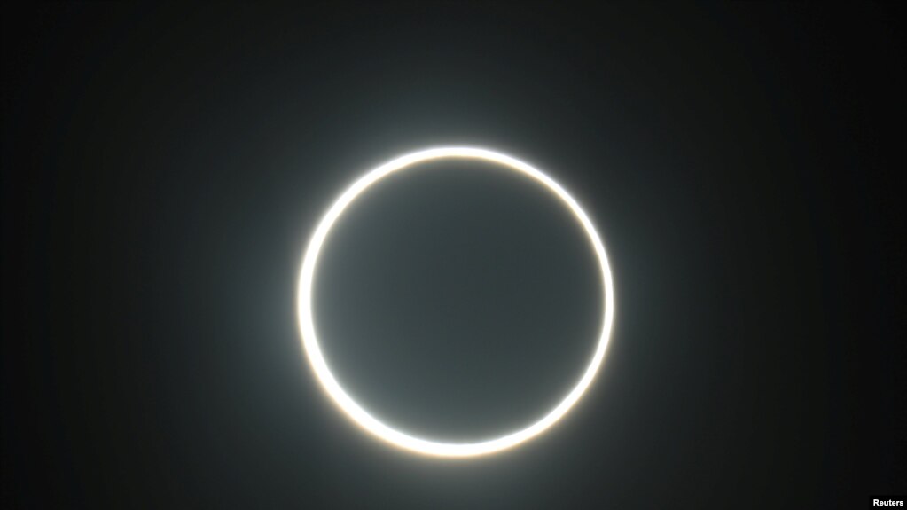 Un raro eclipse anular de sol entusiasmó a los observadores en partes de Asia el 26 de diciembre de 2019.