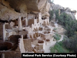 Cliff Palace, the largest cliff dwelling in North America, contained 150 rooms and 23 and was home to about 100 people.