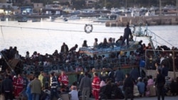 فرانسه از ایتالیا خواست مهاجران تونسی را به کشورشان بازگرداند