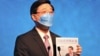 John Lee, satu-satunya kandidat untuk pemilihan kepala eksekutif Hong Kong, mengumumkan platform kampanyenya sembilan hari sebelum pemilihan. (Foto: VOA)