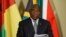 Le président sud-africain Cyril Ramaphosa tient une conférence de presse lors de la visite d'État du président bissau-guinéen Umaro Sissoco Embalo en Afrique du Sud dans les bâtiments de l'Union à Pretoria le 28 avril 2022.